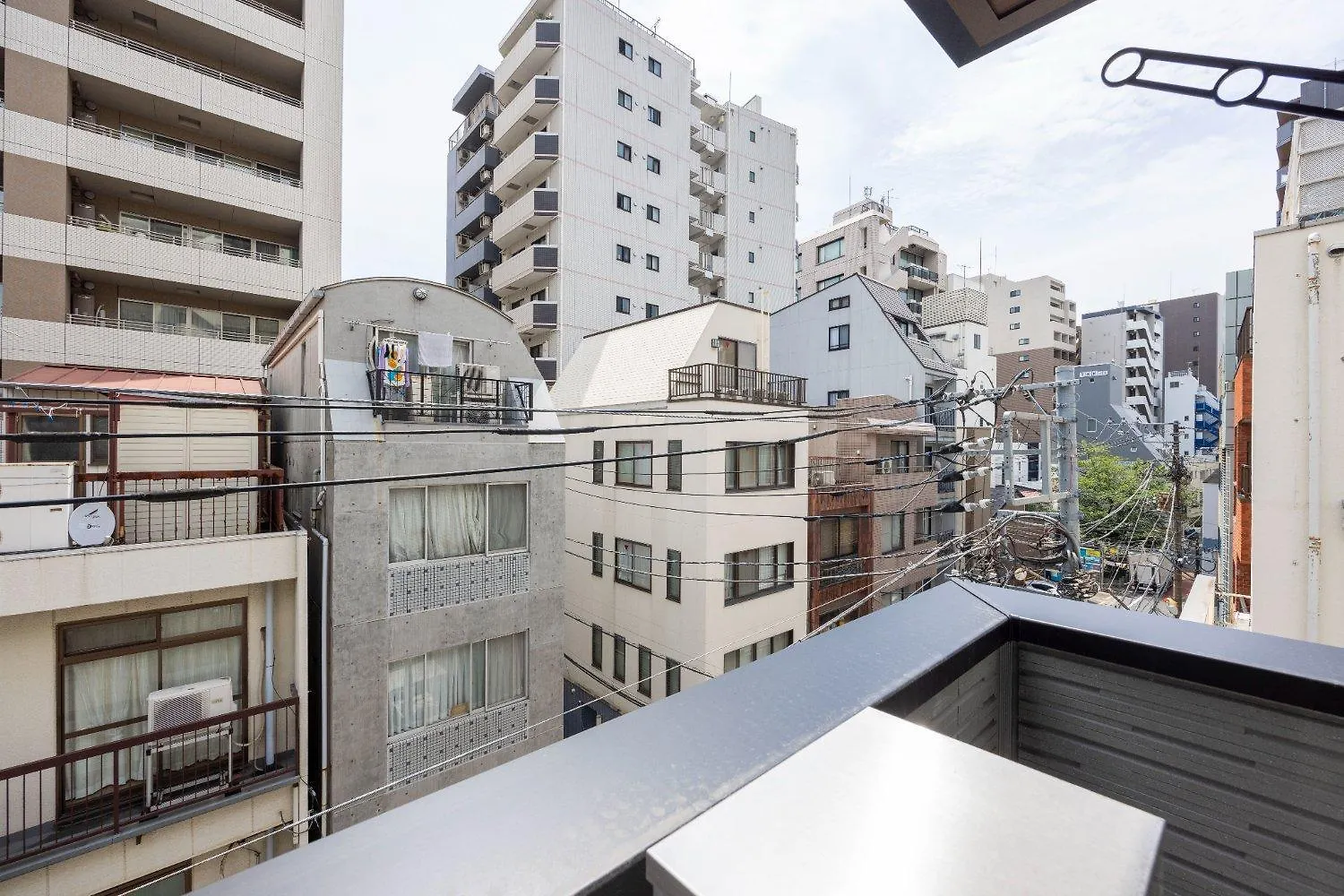 Skye Yusima Apartment Tokyo