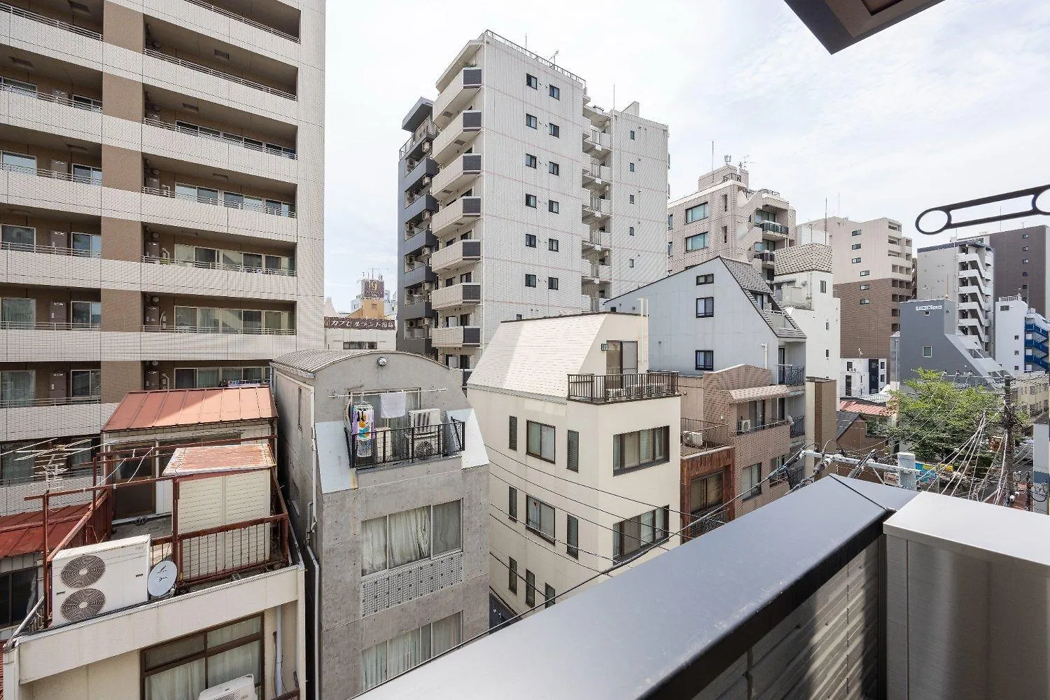 Skye Yusima Apartment Tokyo